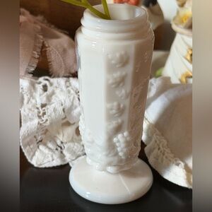 Vintage Westmoreland Milk Glass Elegant White salt shaker base